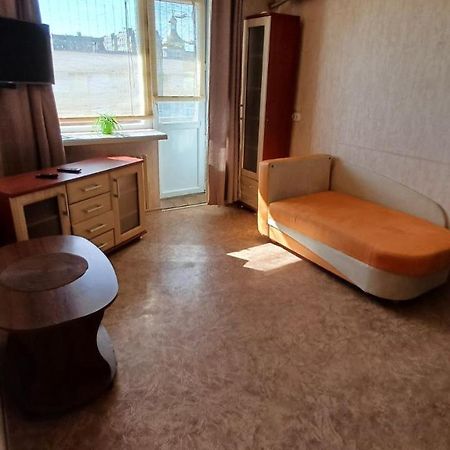 Apartment 2 Rooms Slobozhansky Prospekt Nizhnedneprovsk Ngoại thất bức ảnh