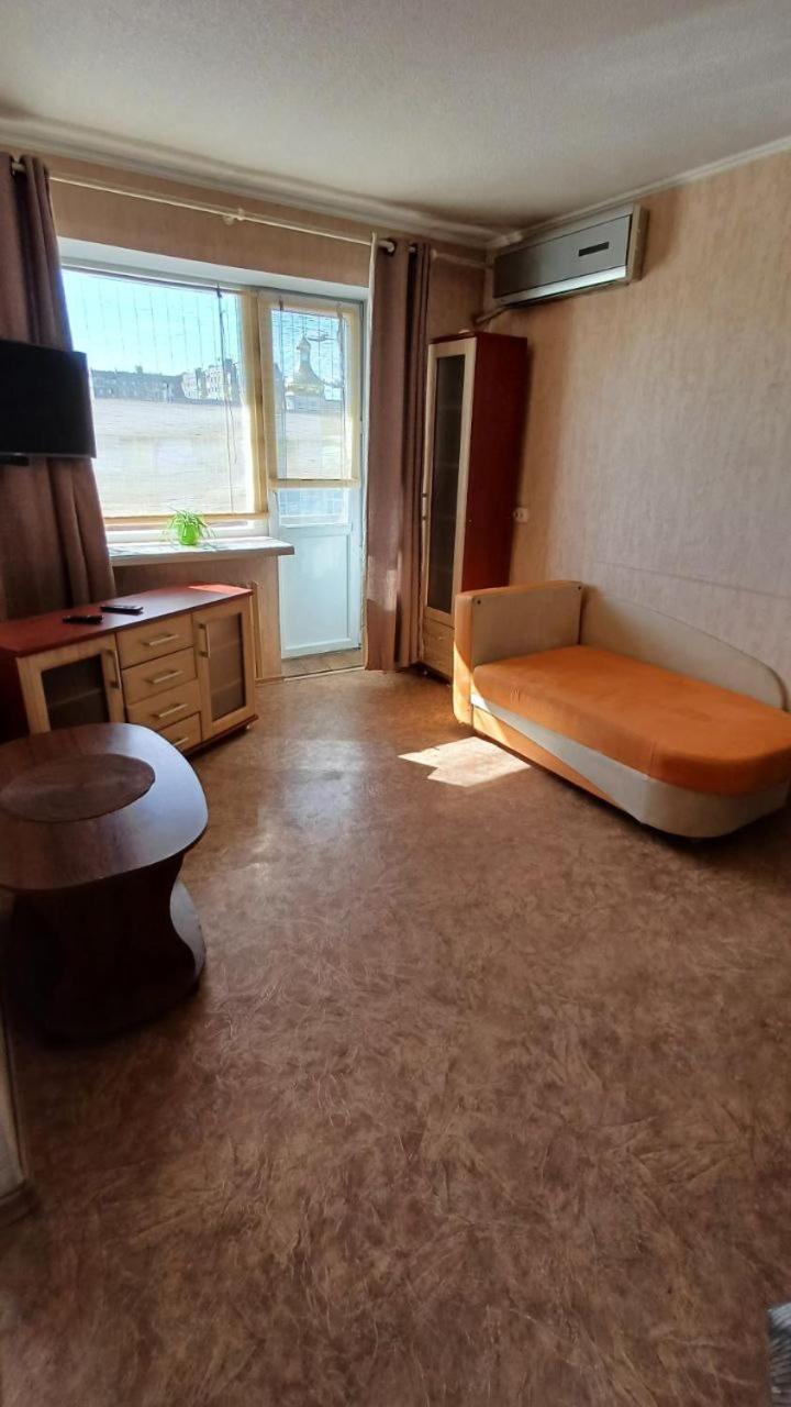 Apartment 2 Rooms Slobozhansky Prospekt Nizhnedneprovsk Ngoại thất bức ảnh