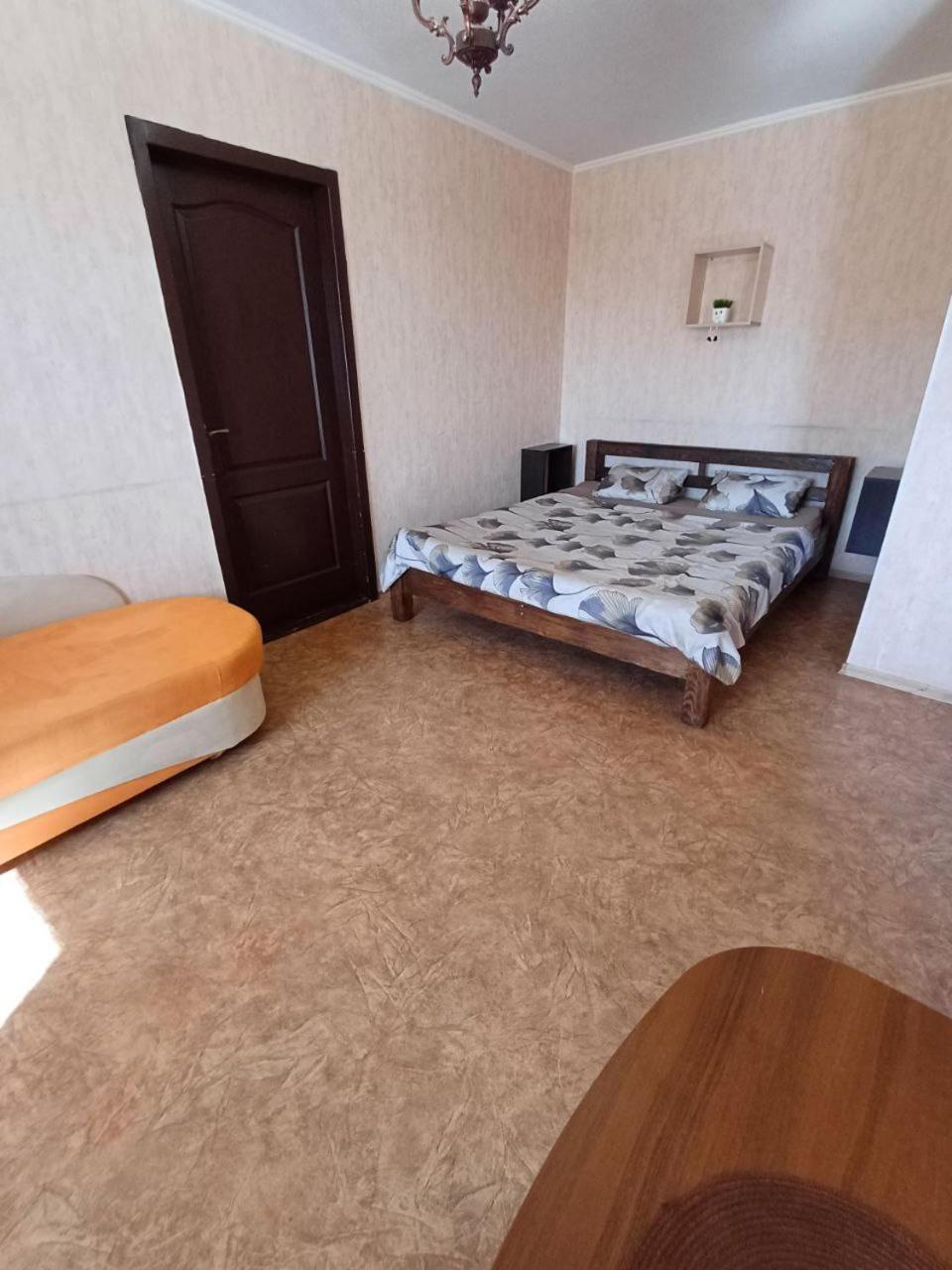 Apartment 2 Rooms Slobozhansky Prospekt Nizhnedneprovsk Ngoại thất bức ảnh