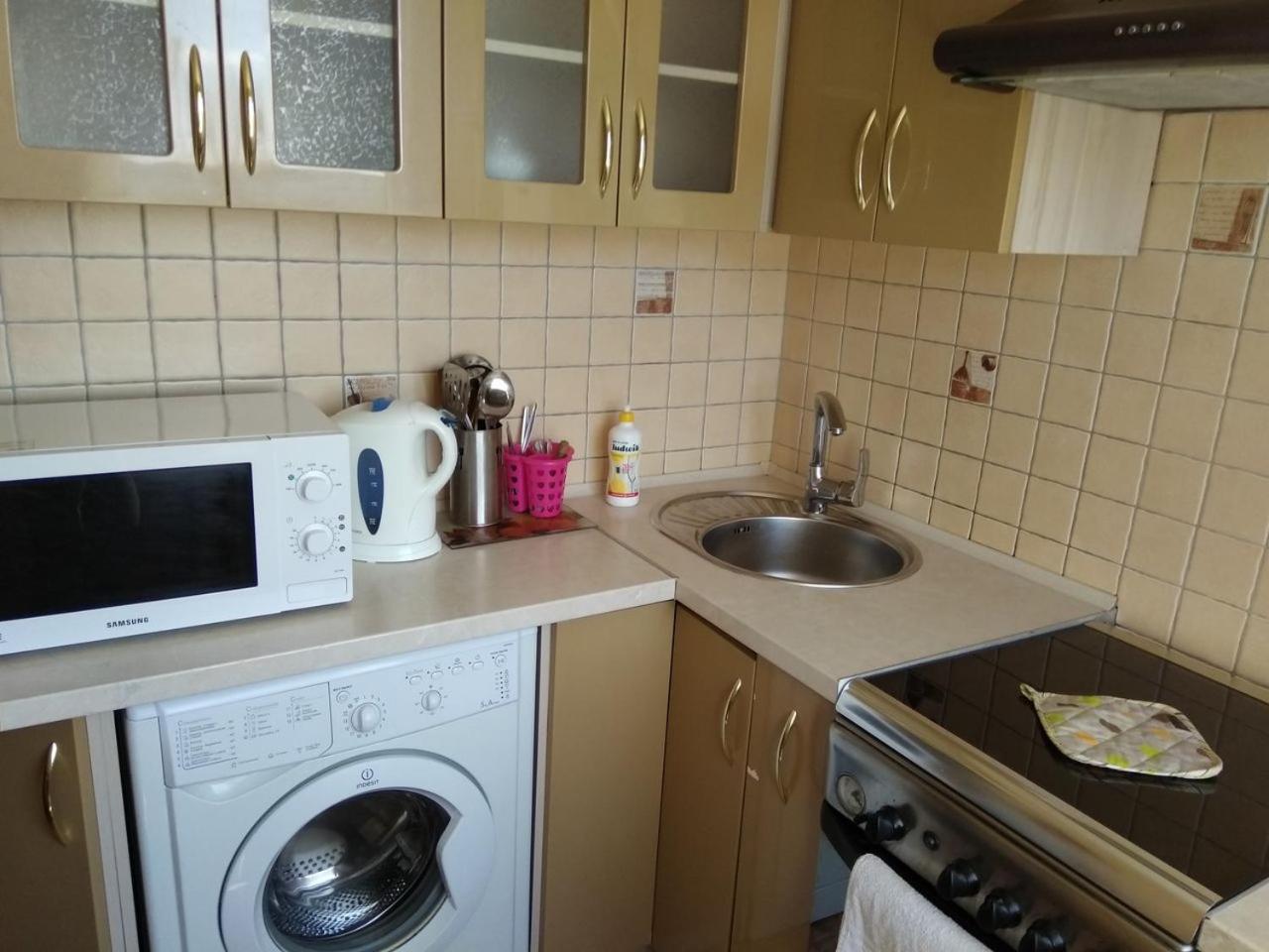 Apartment 2 Rooms Slobozhansky Prospekt Nizhnedneprovsk Ngoại thất bức ảnh